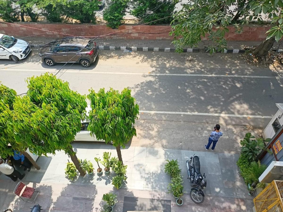 Cosy Grand, Chanakyapuri By The Cosy Hotels New Delhi Buitenkant foto
