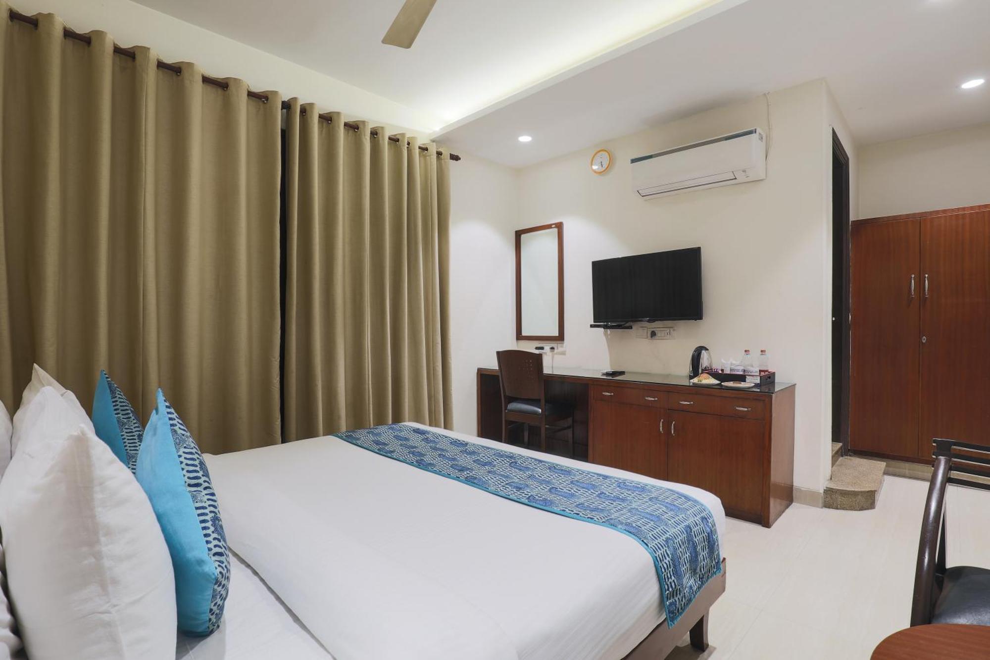 Cosy Grand, Chanakyapuri By The Cosy Hotels New Delhi Buitenkant foto