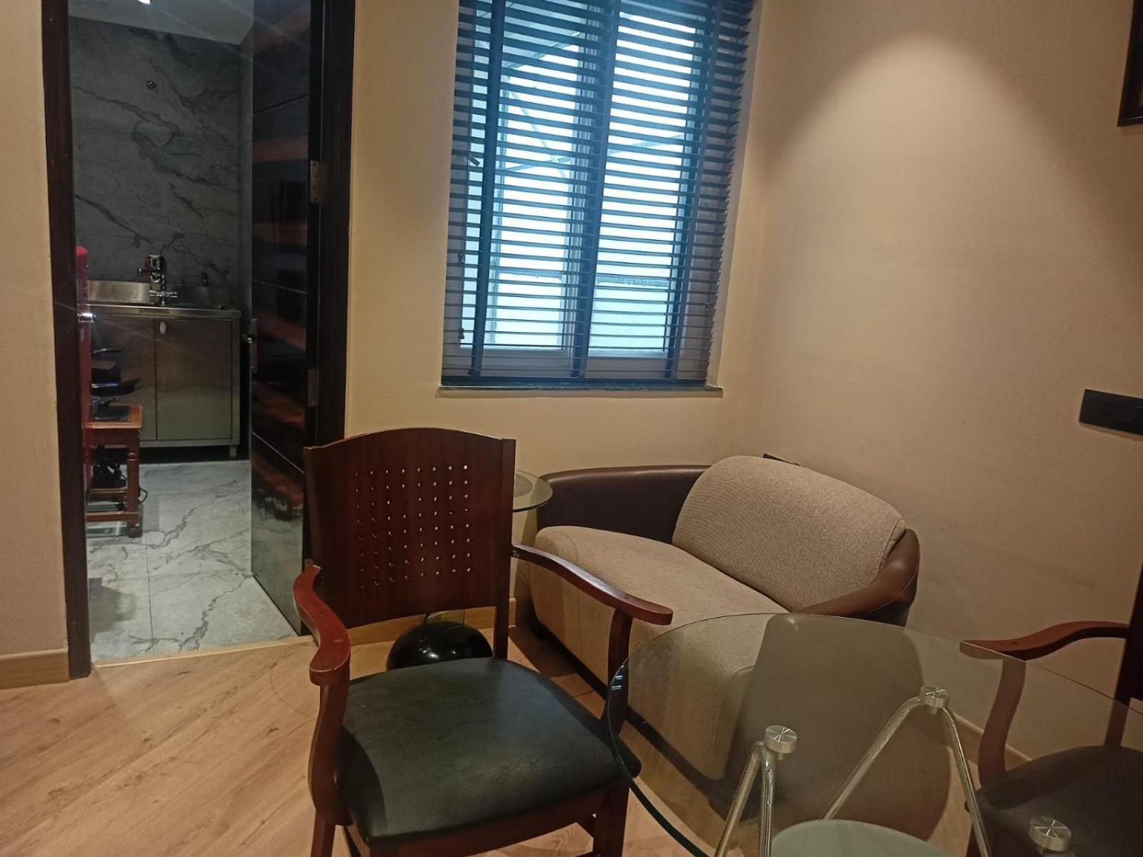 Cosy Grand, Chanakyapuri By The Cosy Hotels New Delhi Buitenkant foto